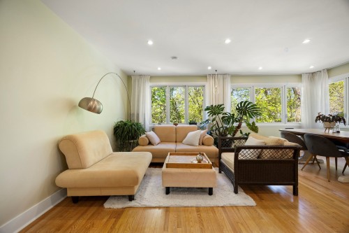 Salle à manger - 136 Av. De La Pointe-Claire, Pointe-Claire, QC - Indoor Photo Showing Living Room