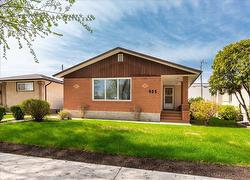 622 Linden AVE  Winnipeg, MB R2K 0P2