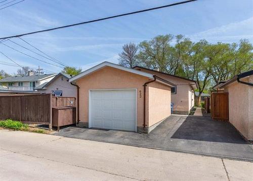622 Linden Ave, Winnipeg, MB 