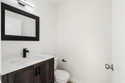 745 Moncton Ave, Winnipeg, MB 