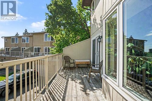 34 Huntview Private, Ottawa, ON - Outdoor With Exterior
