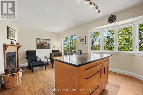 34 Huntview Private, Ottawa, ON - Indoor With Fireplace