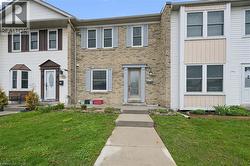 900 CENTRAL PARK Drive Unit# 49 Brampton, ON L6S 3J6