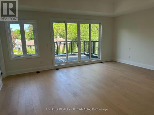 5 Cedar Crescent, Aurora, ON - Indoor Photo Showing Other Room