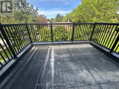 5 Cedar Crescent, Aurora, ON - Outdoor