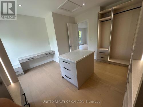 5 Cedar Crescent, Aurora, ON - Indoor Photo Showing Other Room