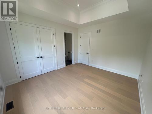 5 Cedar Crescent, Aurora, ON - Indoor Photo Showing Other Room