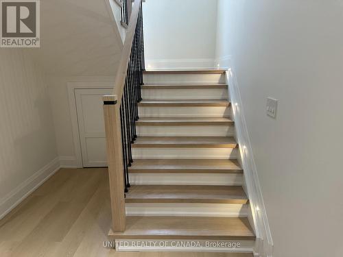 5 Cedar Crescent, Aurora, ON - Indoor Photo Showing Other Room