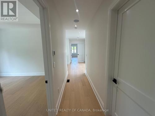 5 Cedar Crescent, Aurora, ON - Indoor Photo Showing Other Room