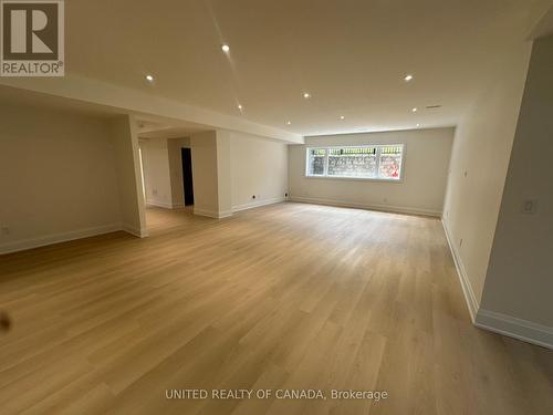 5 Cedar Crescent, Aurora, ON - Indoor Photo Showing Other Room