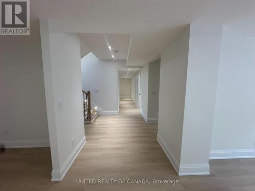5 Cedar Crescent, Aurora, ON - Indoor Photo Showing Other Room