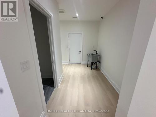 5 Cedar Crescent, Aurora, ON - Indoor Photo Showing Other Room