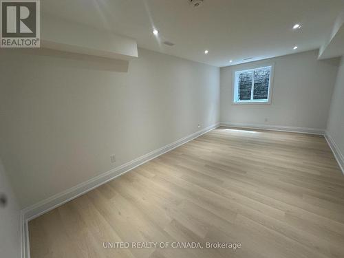 5 Cedar Crescent, Aurora, ON - Indoor Photo Showing Other Room
