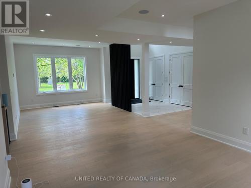 5 Cedar Crescent, Aurora, ON - Indoor Photo Showing Other Room