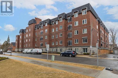 413 - 501 FRONTENAC STREET  Kingston (East Of Sir John A. Blvd), ON K7K 4L9