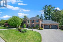 29 WOODSIDE DRIVE  Tillsonburg, ON N4G 5P9