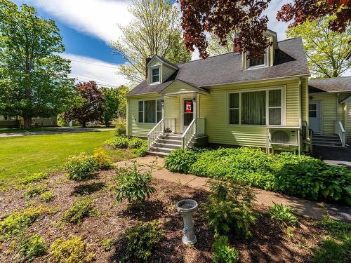 26 Park Street  Middleton, NS B0S 1P0