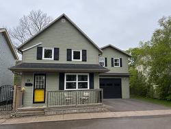 19 Spring Street  Charlottetown, PE C1A 3V2