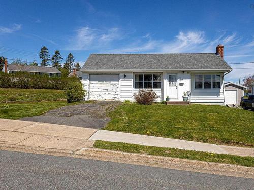 32 Arvida Avenue, Halifax, NS 