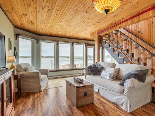 1501 Highway 304, Cape Forchu, NS 