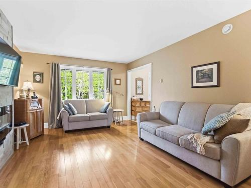 15 White Birch Lane, Dartmouth, NS 