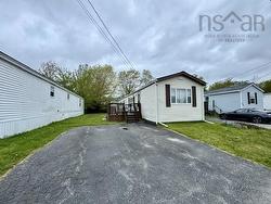 491 Glen Rise Drive Beaver Bank, NS B4E 2M3