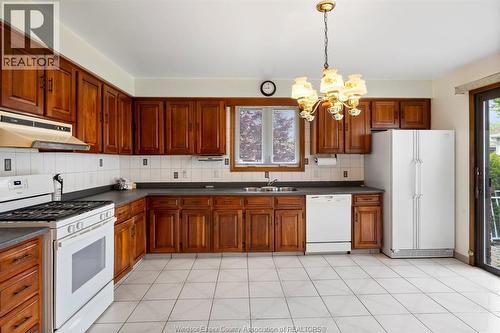 5649 Baldwin, Windsor, ON - Indoor Photo Showing Kitchen With Double Sink