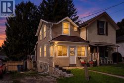 26 DUBLIN Street N Guelph, ON N1H 4M8