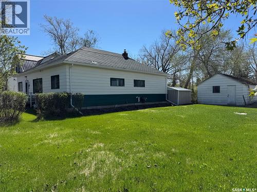210 2Nd Street W, Wynyard, SK - Outdoor