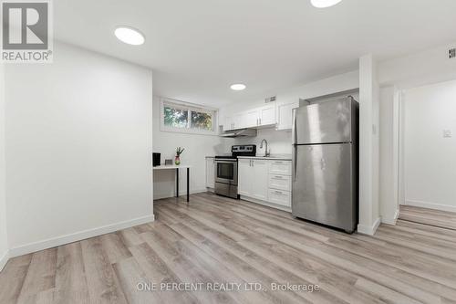 933 Kincaid Court, Ottawa, ON - Indoor Photo Showing Kitchen