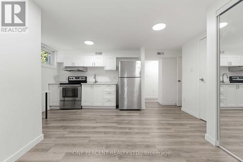 933 Kincaid Court, Ottawa, ON - Indoor Photo Showing Kitchen