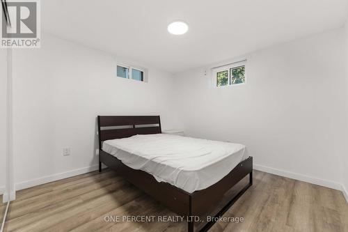 933 Kincaid Court, Ottawa, ON - Indoor Photo Showing Bedroom