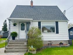 909 Phair Avenue Fort Frances, ON P9A 2M6