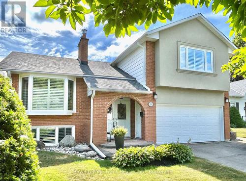 524 CENTRE STREET N  Whitby (Downtown Whitby), ON L1N 4T6