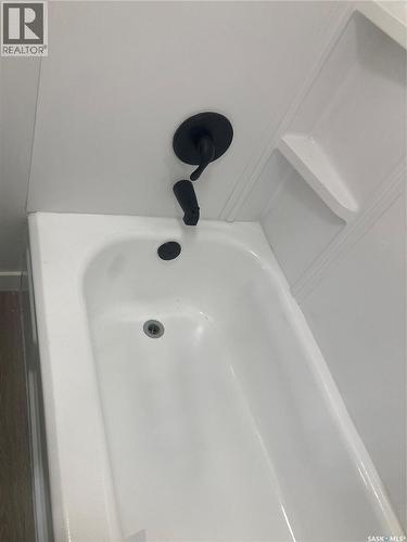 349 X Avenue S, Saskatoon, SK - Indoor Photo Showing Bathroom