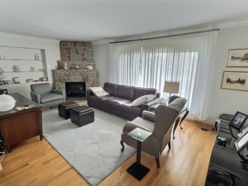 Salon - 166 18E Rue, Rouyn-Noranda, QC - Indoor Photo Showing Living Room With Fireplace