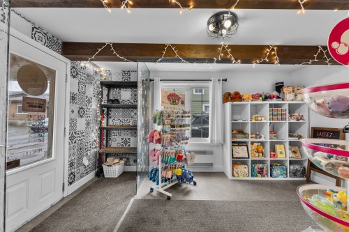 Commerce - 2952 Ch. Ste-Marie, Mascouche, QC - Indoor