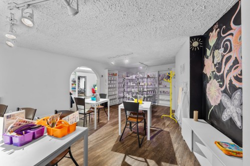Commerce - 2952 Ch. Ste-Marie, Mascouche, QC - Indoor