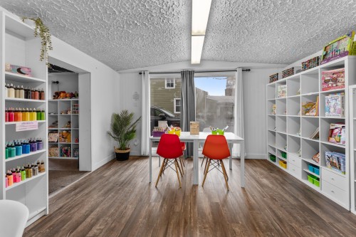Commerce - 2952 Ch. Ste-Marie, Mascouche, QC - Indoor
