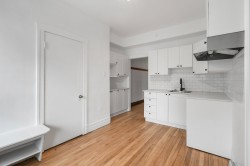 7500 Av. Christophe-Colomb  Montréal (Villeray/Saint-Michel/Parc-Extension), QC H2R 2S7