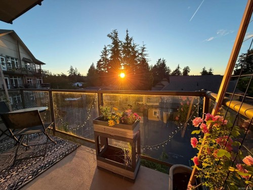 #304-2220 Sooke Rd  Colwood, BC V9B 0G9