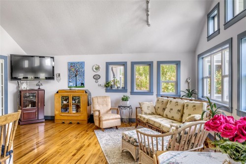 921 Marchmont Rd, Duncan, BC 