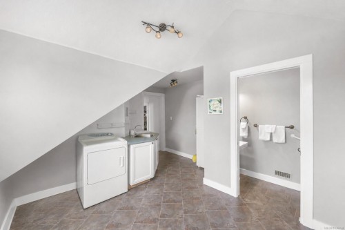 921 Marchmont Rd, Duncan, BC 