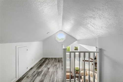 921 Marchmont Rd, Duncan, BC 