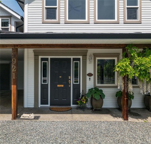 921 Marchmont Rd, Duncan, BC 