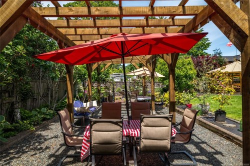 921 Marchmont Rd, Duncan, BC 