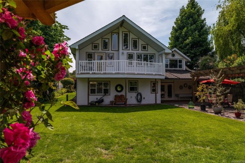 921 Marchmont Rd, Duncan, BC 
