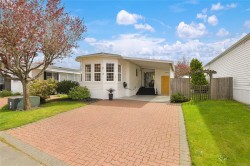 8-7401 Central Saanich Rd Central Saanich, BC V8M 2B5