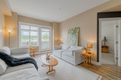 #206-5822 Garden St Duncan, BC V0L 3V9