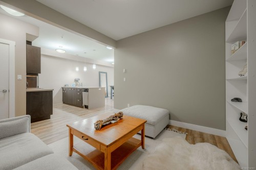 #206-5822 Garden St, Duncan, BC - Indoor Photo Showing Other Room
